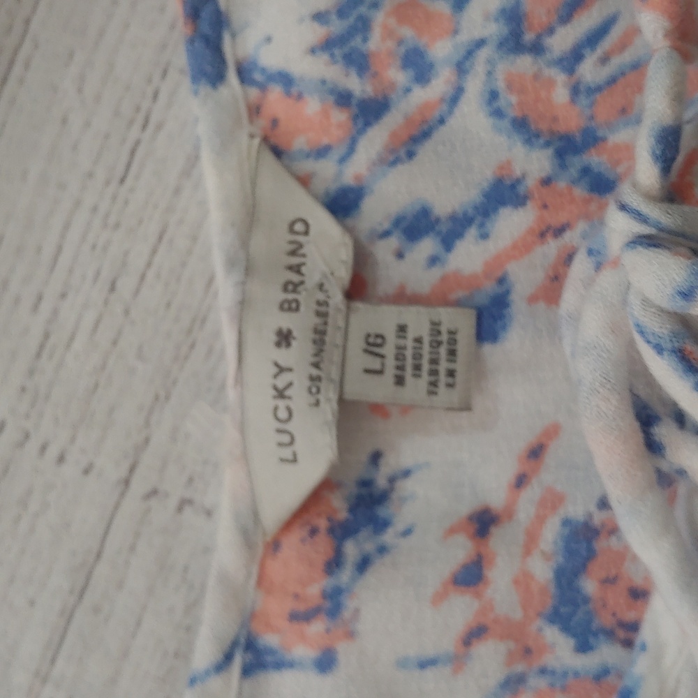 LUCKY BRAND FLORAL TOP WITH SMOCKED CUFFS - Picture 5 of 8